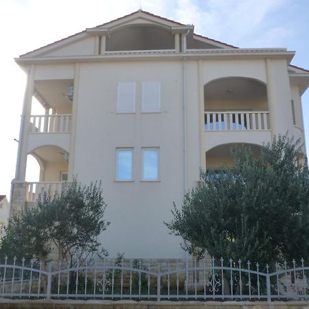 Apartment Adrijana Novalja Exterior photo